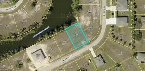 1423 NE 44th St, Cape Coral, FL 33909