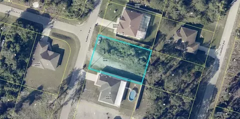 541 Summit Ave S, Lehigh Acres, FL 33974