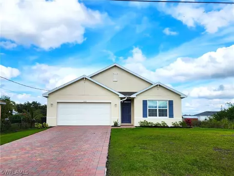 1016 Cavanagh Ave, Lehigh Acres, FL 33971