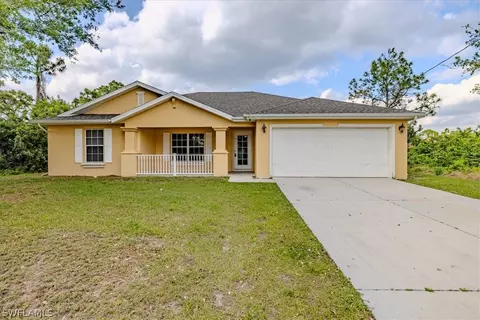 2814 8th St SW, Lehigh Acres, FL 33976