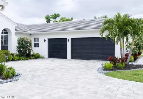 1257 Caloosa Dr, Fort Myers, FL 33901