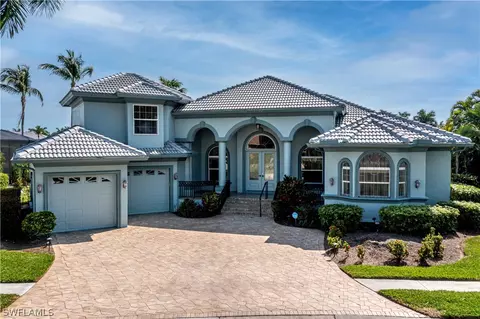 15611 Catalpa Cove Dr, Fort Myers, FL 33908