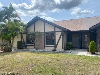 9307 Cobbler Ln, Fort Myers, FL 33919