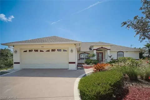 32 SW 15th St, Cape Coral, FL 33991