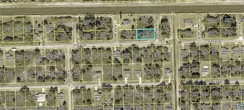 7501 Dora Ave N, Lehigh Acres, FL 33971