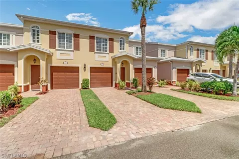 20201 Estero Gardens Cir #204, Estero, FL 33928