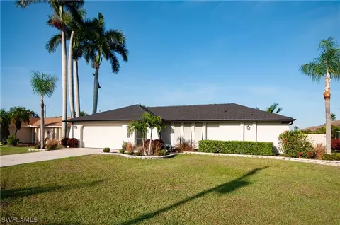 1322 SE 23rd Ave, Cape Coral, FL 33990