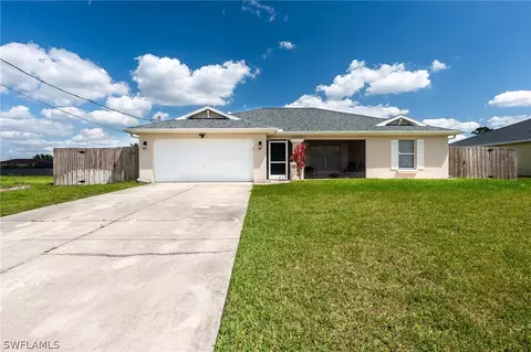 1024 Cavanagh Ave, Lehigh Acres, FL 33971