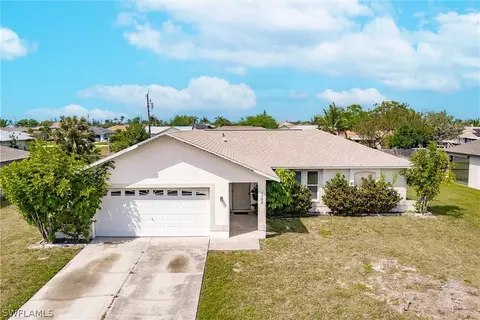 1502 SE 8th Pl, Cape Coral, FL 33990