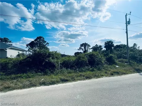 4209 13th St SW, Lehigh Acres, FL 33976