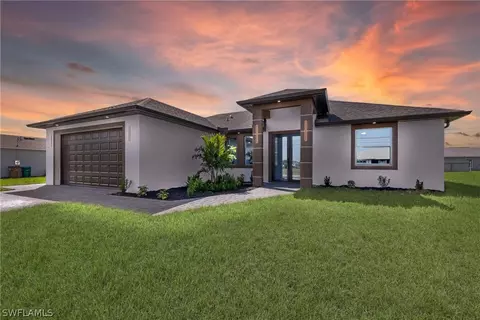 416 NE 8th Ter, Cape Coral, FL 33909