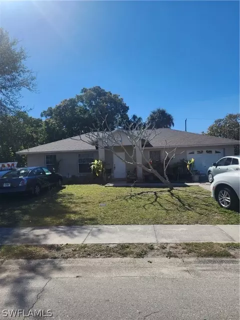 2826 Economy St, Fort Myers, FL 33916