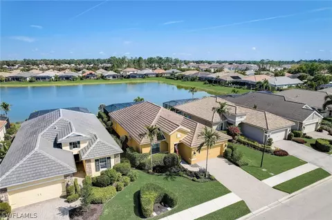 3692 Canopy Cir, Naples, FL 34120