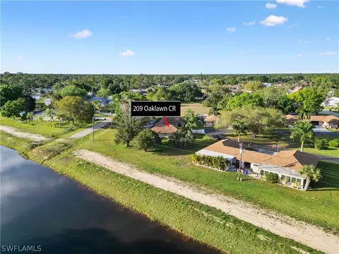 209 Oaklawn Ct, Lehigh Acres, FL 33936
