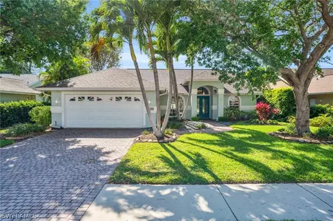 1983 E Crown Pointe Blvd, Naples, FL 34112