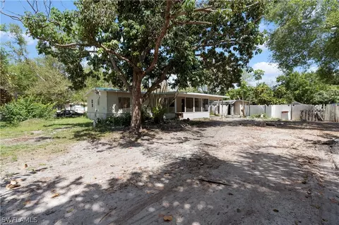 8305 Nault Rd, North Fort Myers, FL 33917