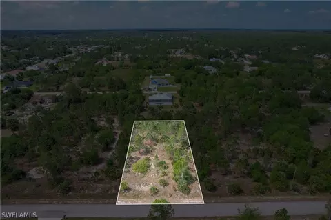 915 Glenn Ave, Lehigh Acres, FL 33972