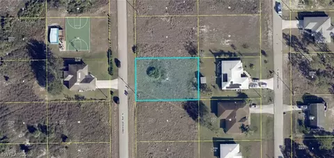 735 Oakridge Ave S, Lehigh Acres, FL 33974