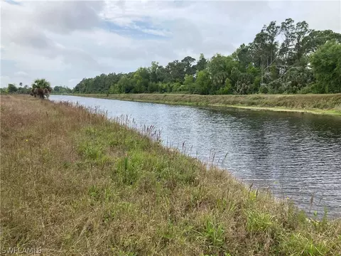16051 10 Mile Dr, Fort Myers, FL 33912