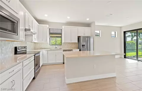 20411 Pebble Glen Dr, Estero, FL 33928 photo 8