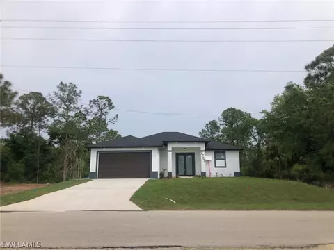 2702 51st St W, Lehigh Acres, FL 33971