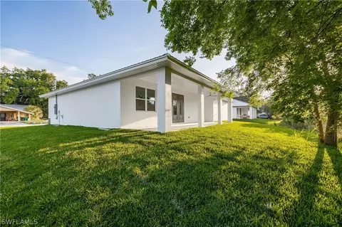 351 4th Ave, Labelle, FL 33935 photo 2