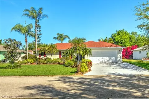 15627 Sunny Crest Ln, Fort Myers, FL 33905