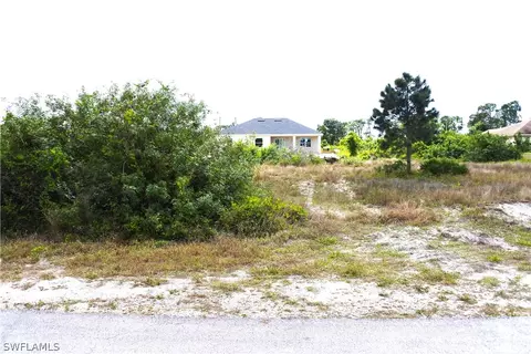 2803 13th St SW, Lehigh Acres, FL 33976