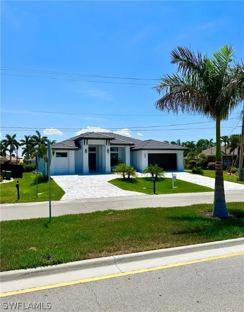 4809 Agualinda Blvd, Cape Coral, FL 33914