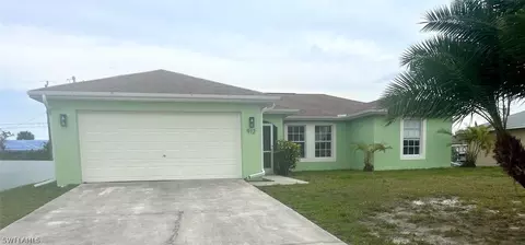 912 NE 10th Ln, Cape Coral, FL 33909