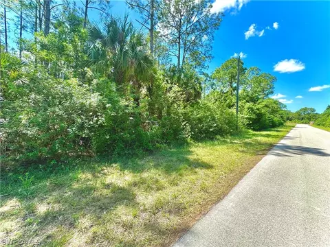 3213 48th St W, Lehigh Acres, FL 33971