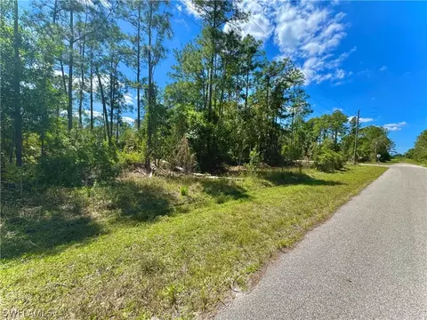 3515 54th St W, Lehigh Acres, FL 33971