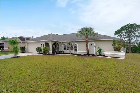 1006 SW 12th Ter, Cape Coral, FL 33991