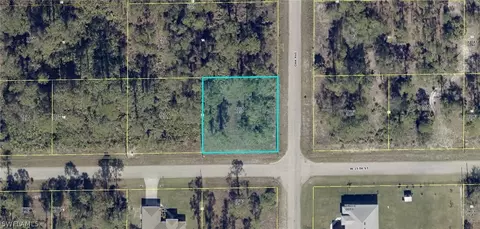 1501 Oak Ave, Lehigh Acres, FL 33972