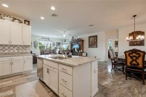 1073 E Bass Ct, Labelle, FL 33935 photo 17