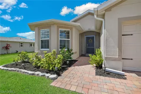 4122 SW Santa Barbara Pl, Cape Coral, FL 33914