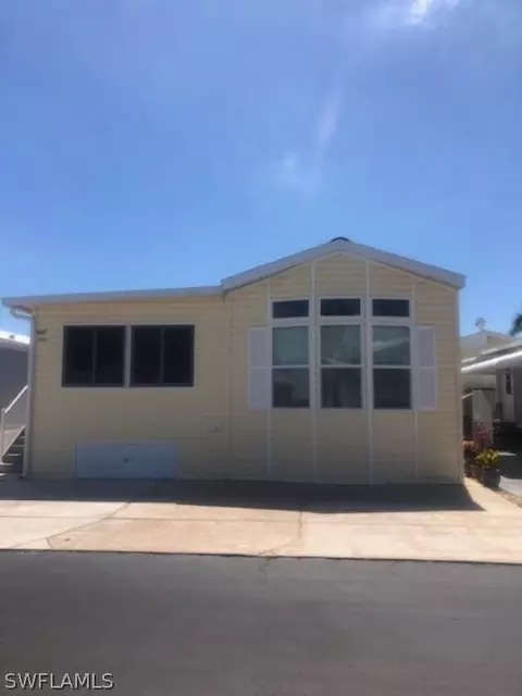 11701 Oakdale Dr #467, Fort Myers, FL 33908
