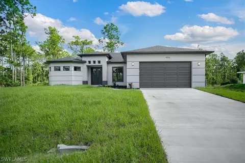 3213 74th St W, Lehigh Acres, FL 33971