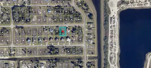 1250 Delores St E, Lehigh Acres, FL 33974