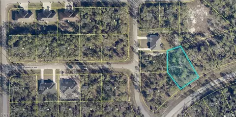 274-276 Woodburn Dr, Lehigh Acres, FL 33972