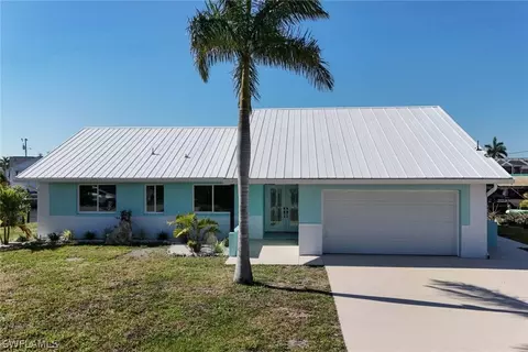 3941 Galt Island Ave, Saint James City, FL 33956
