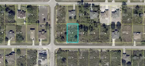 2618 40th St W, Lehigh Acres, FL 33971