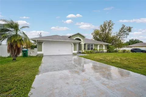 1817 SE 5th Pl, Cape Coral, FL 33990