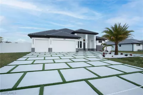 307 SW 14th Ave, Cape Coral, FL 33991