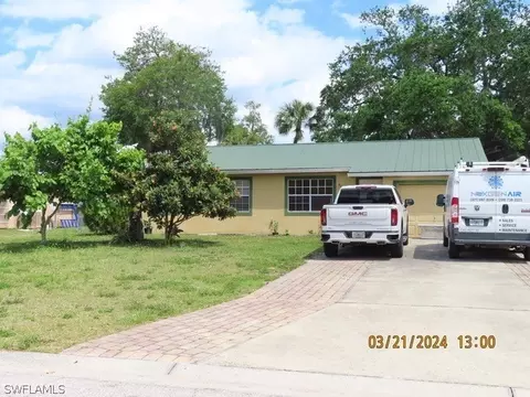 4039 E Sunflower Cir, Labelle, FL 33935