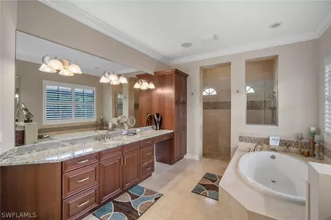 Bath - 7779 Classics Dr, Naples, FL 34113 photo 2 of 6