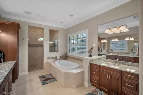 Bath - 7779 Classics Dr, Naples, FL 34113 photo 1 of 6