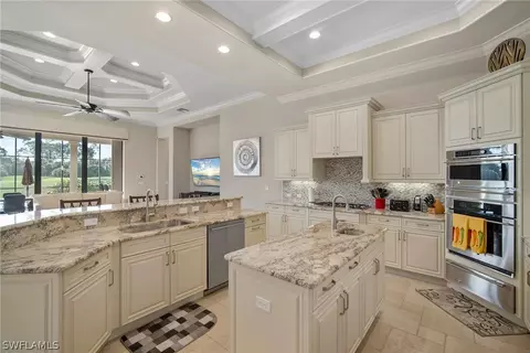 Kitchen - 7779 Classics Dr, Naples, FL 34113 photo 4 of 4