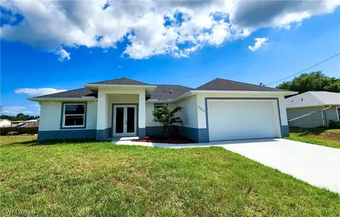 4005 33rd St SW, Lehigh Acres, FL 33976