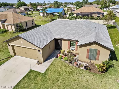 1626 SW 9th Pl, Cape Coral, FL 33991